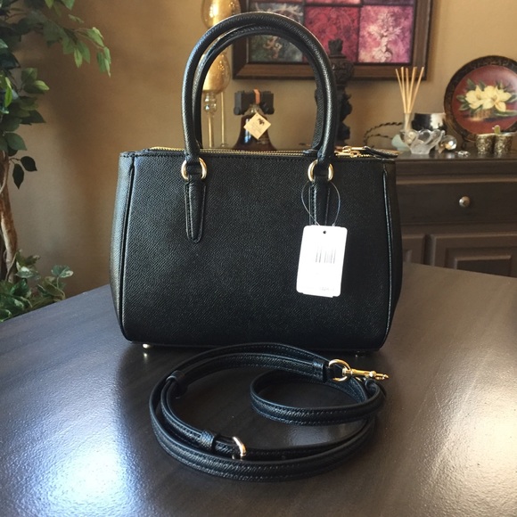 NEW Coach Mini Surrey Carryall With Heart Rivets - Picture 4 of 8